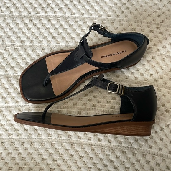Lucky Brand Shoes - Lucky Brand Black Annamae Leather Wedge Thong Sandals